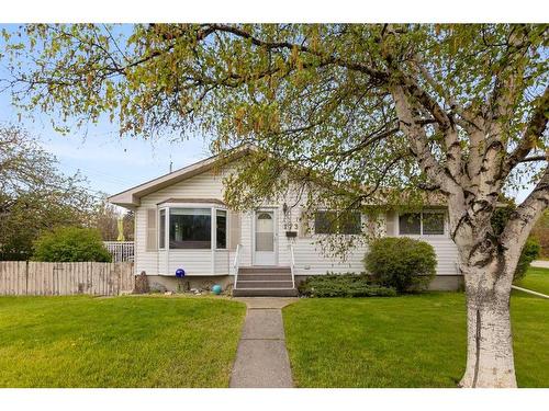 173 Waterloo Drive Sw, Calgary, AB - Outdoor With Facade