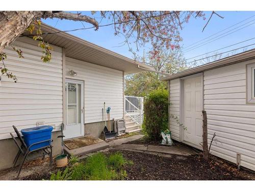 173 Waterloo Drive Sw, Calgary, AB - Outdoor With Deck Patio Veranda With Exterior