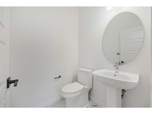 235 Dawson Harbour Court, Chestermere, AB - Indoor Photo Showing Bathroom