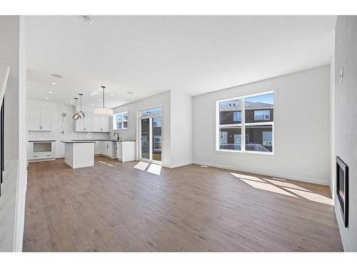 215 Dawson Harbour Court, Chestermere, AB - Indoor Photo Showing Living Room