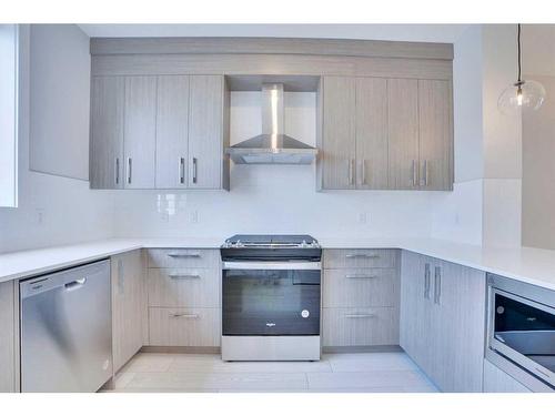 465 Chelsea Key, Chestermere, AB - Indoor Photo Showing Kitchen