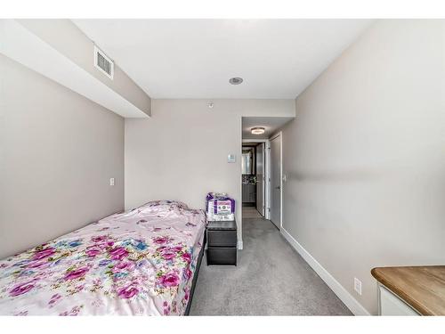 3104-510 6 Avenue Se, Calgary, AB - Indoor Photo Showing Bedroom