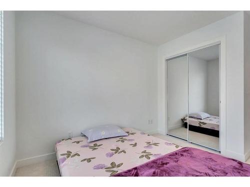 404-669 Savanna Boulevard Ne, Calgary, AB - Indoor Photo Showing Bedroom