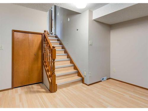 56 Glenwood Place, Cochrane, AB - Indoor Photo Showing Other Room