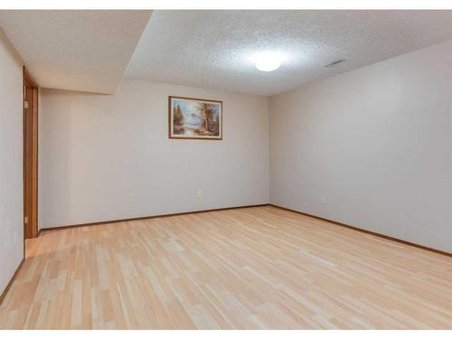 56 Glenwood Place, Cochrane, AB - Indoor Photo Showing Other Room