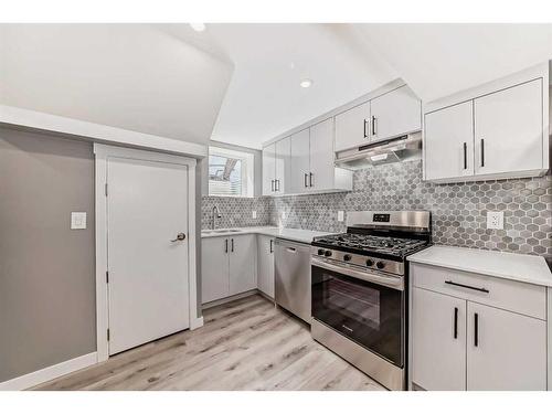 156 Van Horne Crescent Ne, Calgary, AB - Indoor Photo Showing Kitchen With Upgraded Kitchen