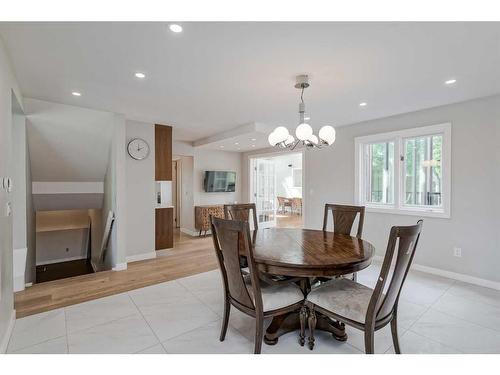 44 Dalbrook Bay Nw, Calgary, AB - Indoor Photo Showing Dining Room