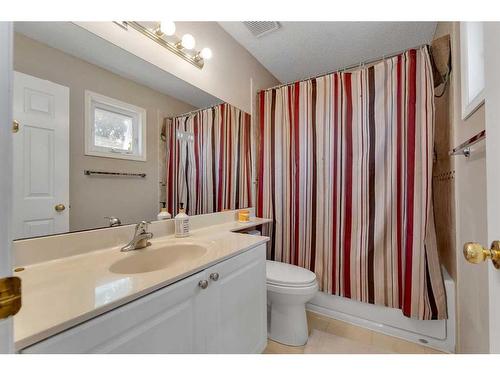 139 Tarington Close Ne, Calgary, AB - Indoor Photo Showing Bathroom