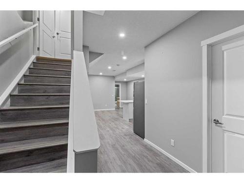 145 Howse Avenue Ne, Calgary, AB - Indoor Photo Showing Other Room