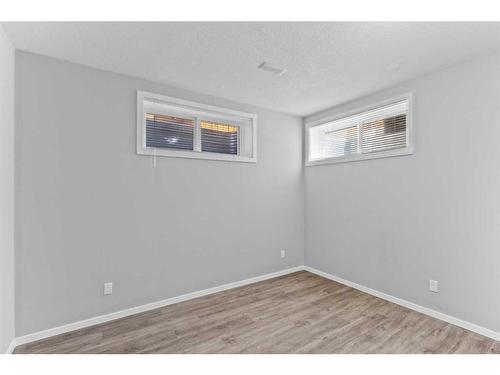 145 Howse Avenue Ne, Calgary, AB - Indoor Photo Showing Other Room