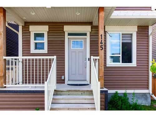 145 Howse Avenue Ne, Calgary, AB - Outdoor With Facade