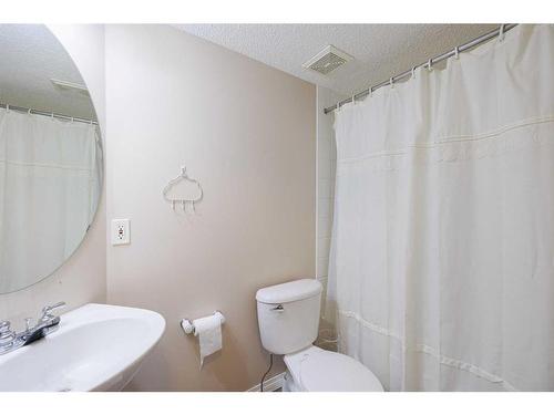 313-369 Rocky Vista Park Nw, Calgary, AB - Indoor Photo Showing Bathroom