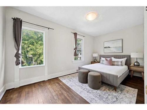 1623 13 Avenue Sw, Calgary, AB - Indoor Photo Showing Bedroom