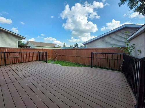 195 Pinecliff Way Ne, Calgary, AB - Outdoor With Deck Patio Veranda