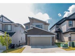 41 Sage Bluff Close NW Calgary, AB T3R 0X6