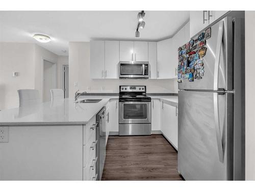 4417-181 Skyview Ranch Manor Ne, Calgary, AB - Indoor Photo Showing Kitchen With Stainless Steel Kitchen With Double Sink With Upgraded Kitchen