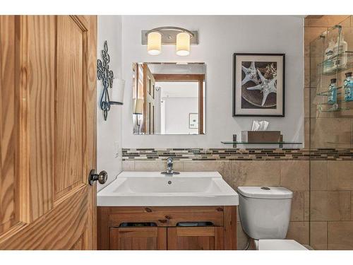 342 Hoodoo Crescent, Canmore, AB - Indoor Photo Showing Bathroom