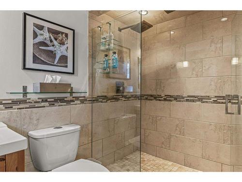 342 Hoodoo Crescent, Canmore, AB - Indoor Photo Showing Bathroom