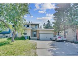 4 Castlefall Grove NE Calgary, AB T3J 1L2