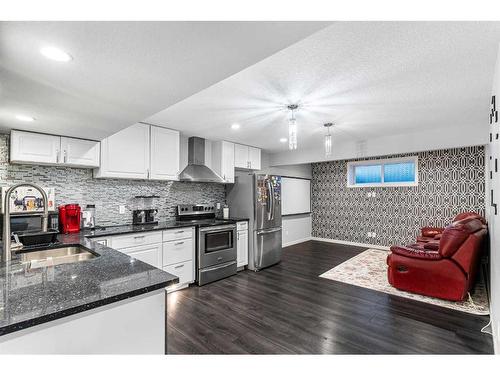 2087 Brightoncrest Common Se, Calgary, AB - Indoor Photo Showing Kitchen With Stainless Steel Kitchen With Upgraded Kitchen