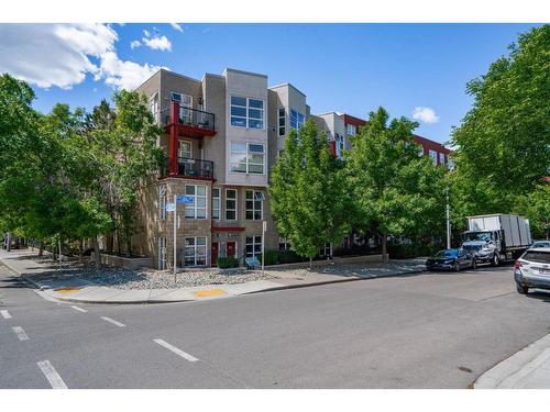 315-315 24 Avenue Sw, Calgary, AB - Outdoor With Balcony With Facade