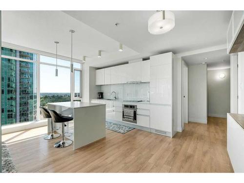 2002-1122 3 Street Se, Calgary, AB - Indoor Photo Showing Kitchen