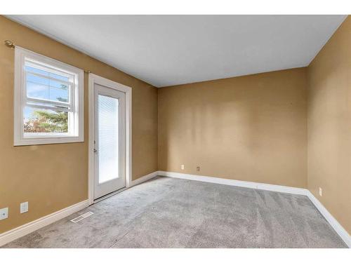 144 Macewan Glen Close Nw, Calgary, AB - Indoor Photo Showing Other Room