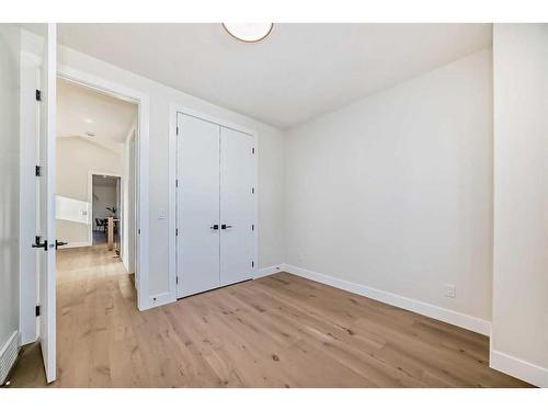 2812A 40 Street Sw, Calgary, AB - Indoor Photo Showing Other Room