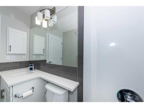 225 Nolanhurst Way Nw, Calgary, AB - Indoor Photo Showing Bathroom