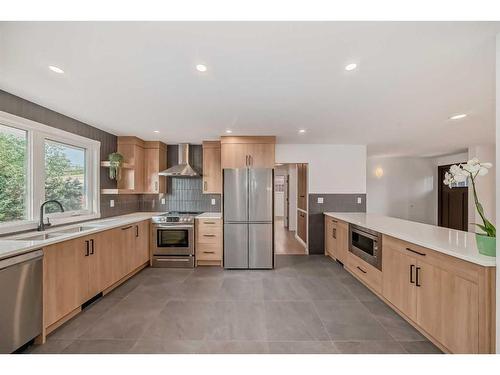 615 101 Avenue Sw, Calgary, AB - Indoor Photo Showing Kitchen With Double Sink