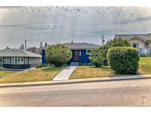 615 101 Avenue Sw, Calgary, AB - Outdoor With Facade