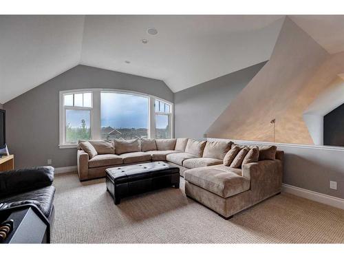 204 Leighton Court, Rural Rocky View County, AB - Indoor Photo Showing Living Room