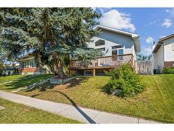 7135 Temple Drive NE Calgary, AB T1Y 4Z4