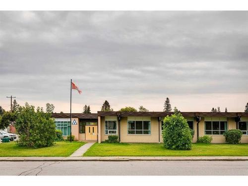 611 Agate Crescent Se, Calgary, AB - Outdoor With Facade