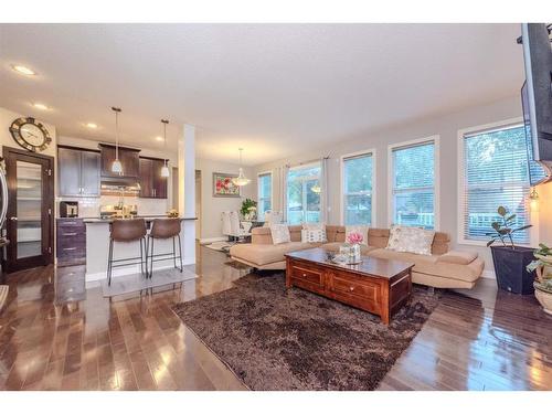 124 Westcreek Green, Chestermere, AB - Indoor Photo Showing Living Room