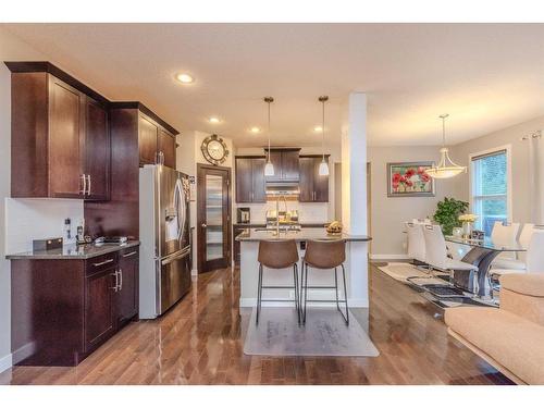 124 Westcreek Green, Chestermere, AB - Indoor Photo Showing Kitchen