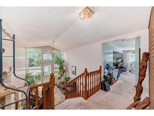 4424 3 Street Ne, Calgary, AB - Indoor Photo Showing Other Room