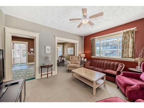 1307 11 Street Sw, Calgary, AB - Indoor Photo Showing Living Room