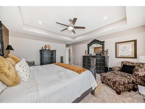 284 Aspenmere Circle, Chestermere, AB - Indoor Photo Showing Bedroom