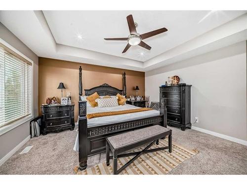 284 Aspenmere Circle, Chestermere, AB - Indoor Photo Showing Bedroom