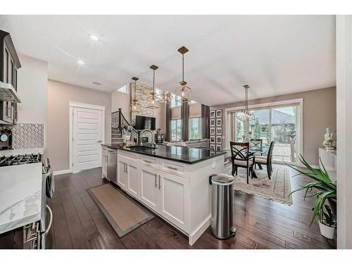 284 Aspenmere Circle, Chestermere, AB - Indoor Photo Showing Kitchen With Upgraded Kitchen