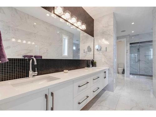 1-1723 10 Street Sw, Calgary, AB - Indoor Photo Showing Bathroom