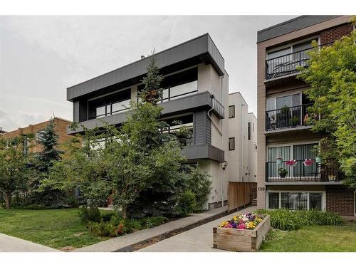 1-1723 10 Street Sw, Calgary, AB - Outdoor