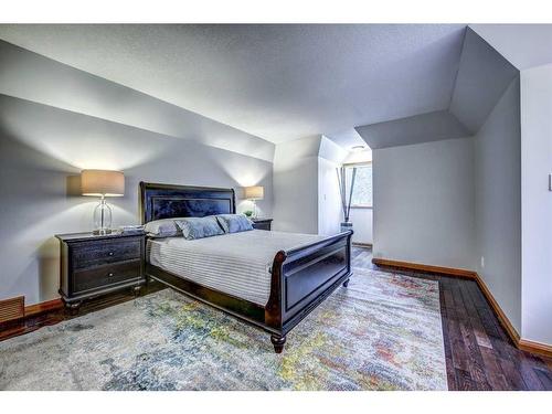 33 Cullen Creek Estates, Rural Rocky View County, AB - Indoor Photo Showing Bedroom