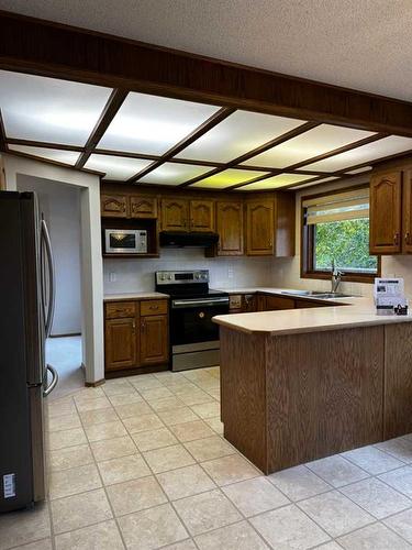 224 Edgebank Circle Nw, Calgary, AB - Indoor Photo Showing Dining Room