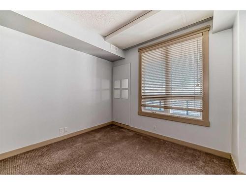 1508-8710 Horton Road Sw, Calgary, AB - Indoor Photo Showing Other Room