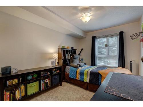 5105-279 Copperpond Common Se, Calgary, AB - Indoor Photo Showing Bedroom