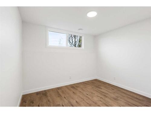 211-595 Mahogany Road Se, Calgary, AB - Indoor Photo Showing Other Room