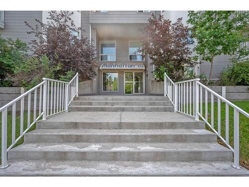 308-1919 17 Avenue Sw, Calgary, AB - Outdoor