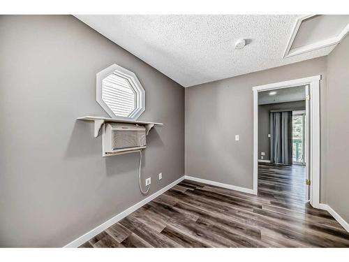 28 Coventry Lane Ne, Calgary, AB - Indoor Photo Showing Other Room